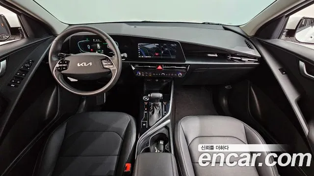 Kia Niro 2022 — фото 10