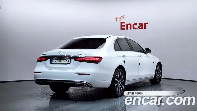 Mercedes-Benz E-Class 2021 — фото 2