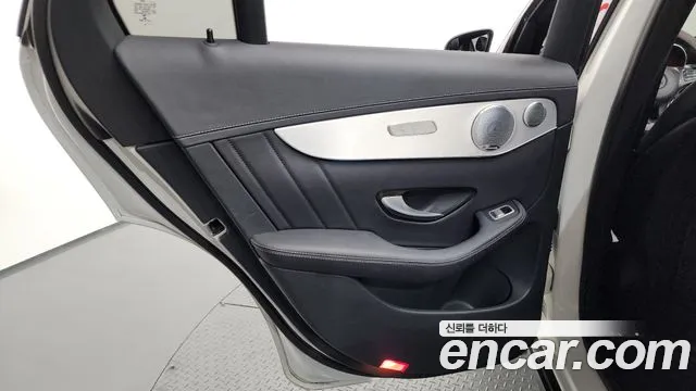 Mercedes-Benz GLC-Class 2018 — фото 15