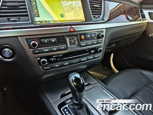 Hyundai Genesis 2016 — фото 14