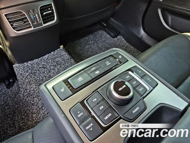 Hyundai Genesis 2016 — фото 17