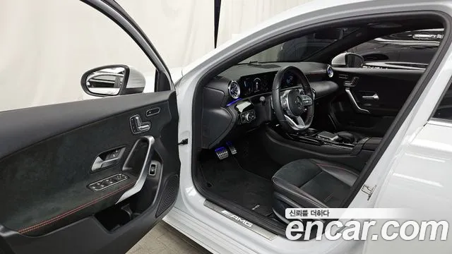 Mercedes-Benz A-Class 2021 — фото 13