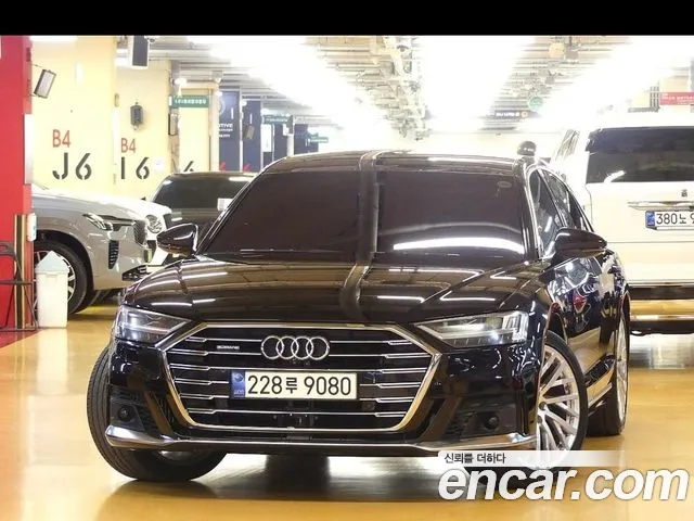 Audi A8 2020 — фото 1