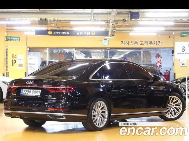 Audi A8 2020 — фото 2