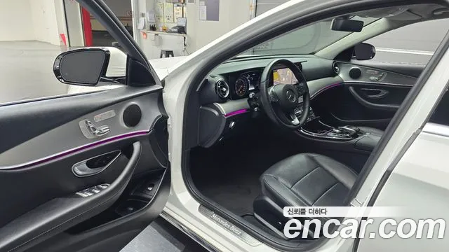Mercedes-Benz E-Class 2018 — фото 13