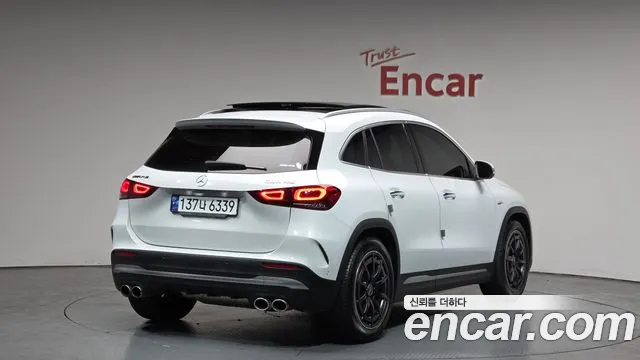 Mercedes-Benz GLA-Class 2023 — фото 1