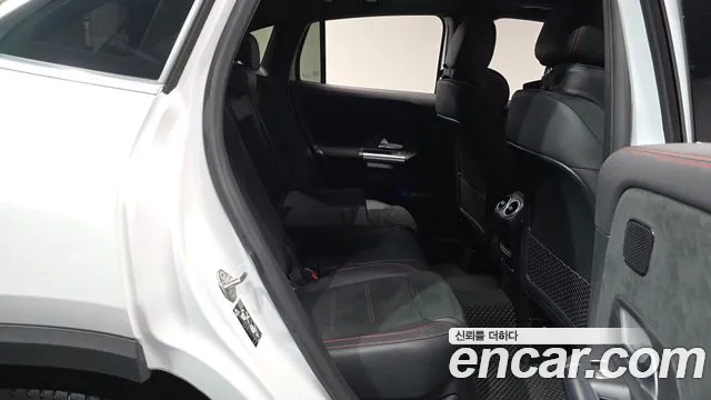 Mercedes-Benz GLA-Class 2023 — фото 16