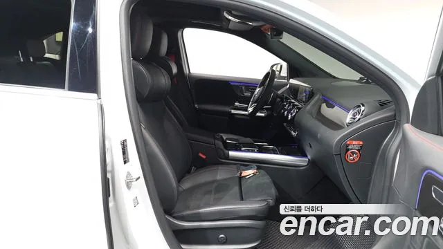 Mercedes-Benz GLA-Class 2023 — фото 15
