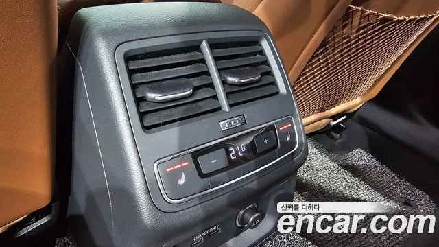 Audi A4 2021 — фото 18