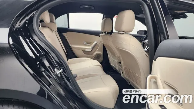 Mercedes-Benz A-Class 2021 — фото 17