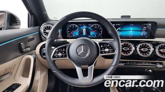 Mercedes-Benz A-Class 2021 — фото 19