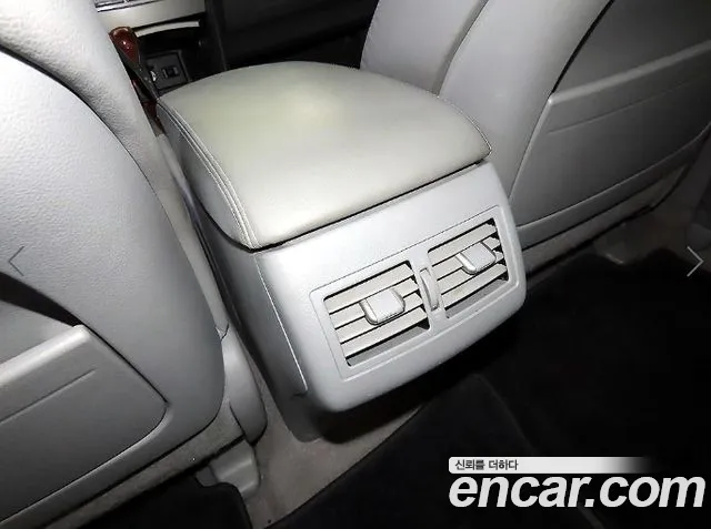 Toyota Camry 2010 — фото 16