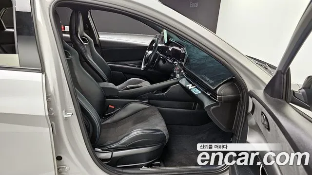 Hyundai AVANTE 2022 — фото 16