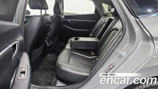 Hyundai Sonata 2021 — фото 18