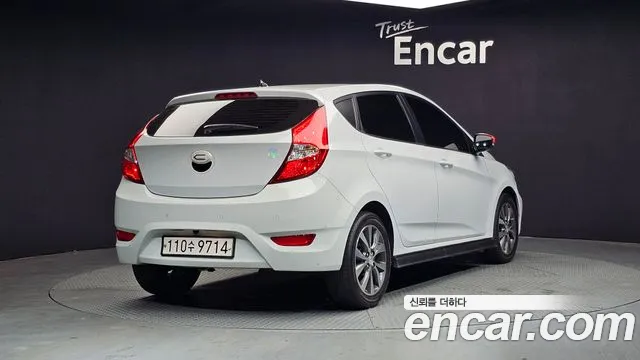 Hyundai Accent 2018 — фото 2