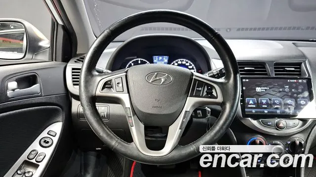 Hyundai Accent 2018 — фото 12