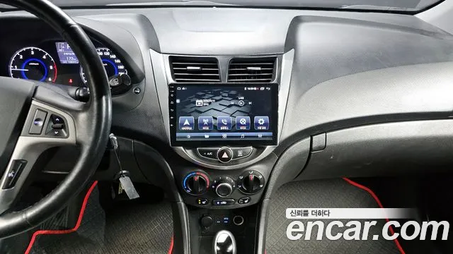 Hyundai Accent 2018 — фото 13