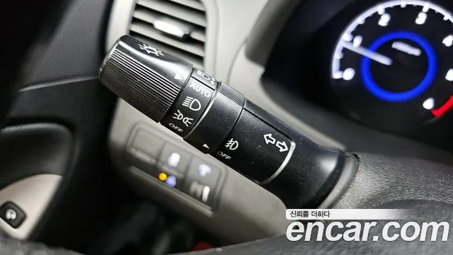 Hyundai Accent 2018 — фото 18