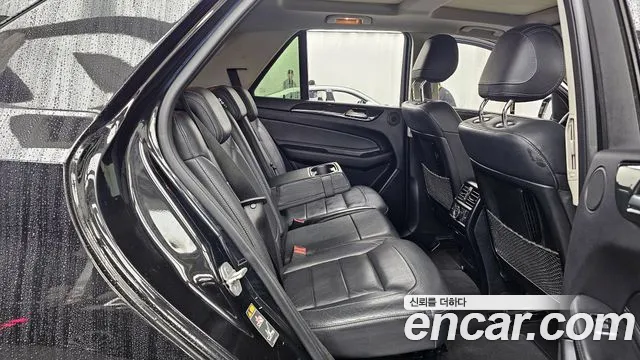 Mercedes-Benz GLE-Class 2017 — фото 12