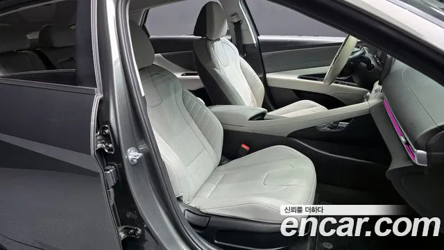 Hyundai AVANTE 2022 — фото 18