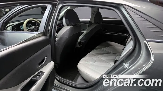Hyundai AVANTE 2022 — фото 16
