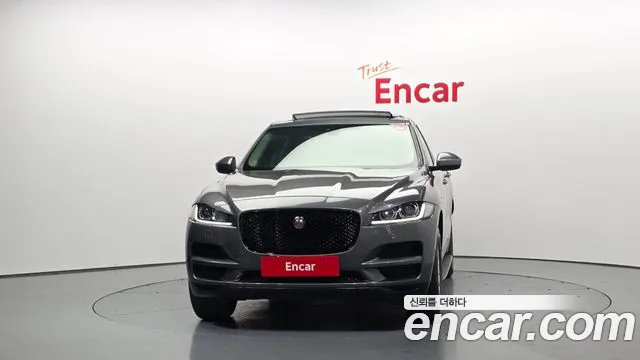 Jaguar F-PACE 2017 — фото 3