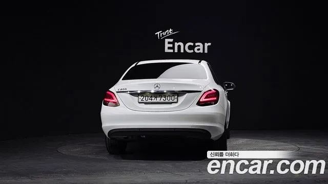 Mercedes-Benz C-Class 2020 — фото 4