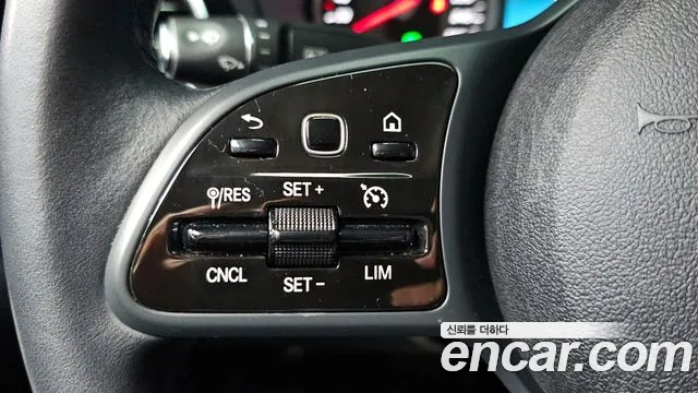 Mercedes-Benz C-Class 2020 — фото 19