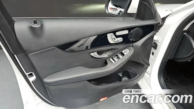 Mercedes-Benz C-Class 2020 — фото 14