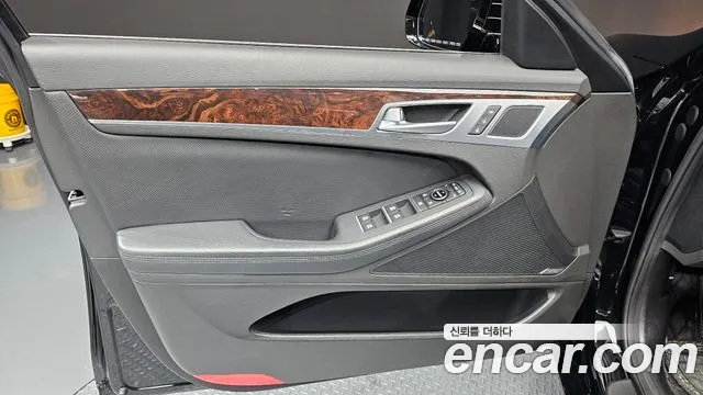 Hyundai Genesis 2016 — фото 14