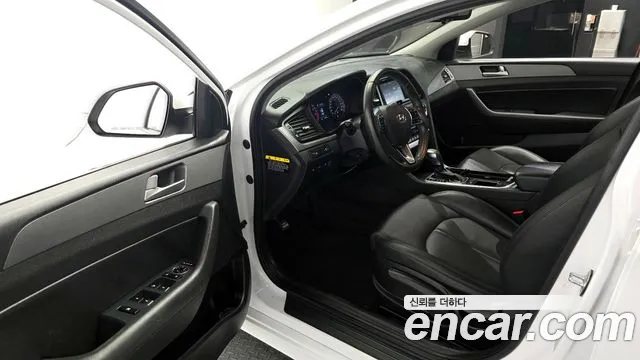 Hyundai Sonata 2018 — фото 13