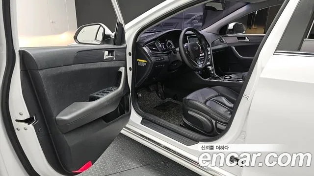 Hyundai Sonata 2018 — фото 13