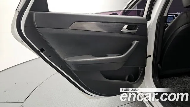 Hyundai Sonata 2018 — фото 15