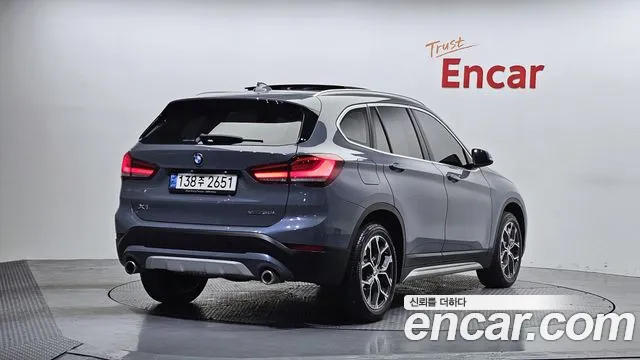 BMW X1 2022 — фото 2