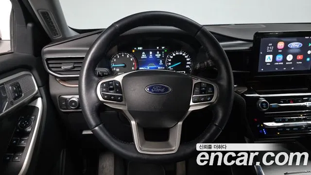 Ford Explorer 2022 — фото 17