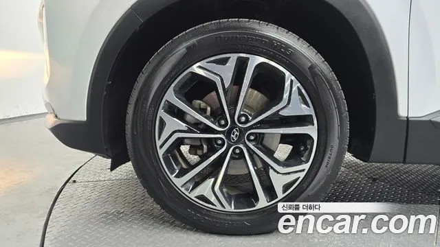 Hyundai Santafe 2019 — фото 4