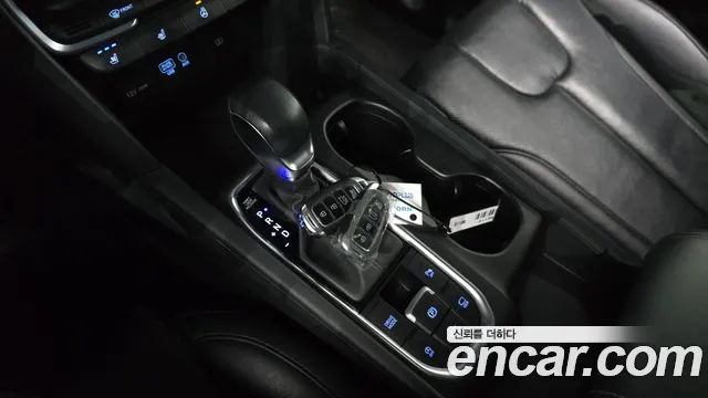 Hyundai Santafe 2019 — фото 11