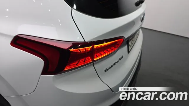 Hyundai Santafe 2019 — фото 8
