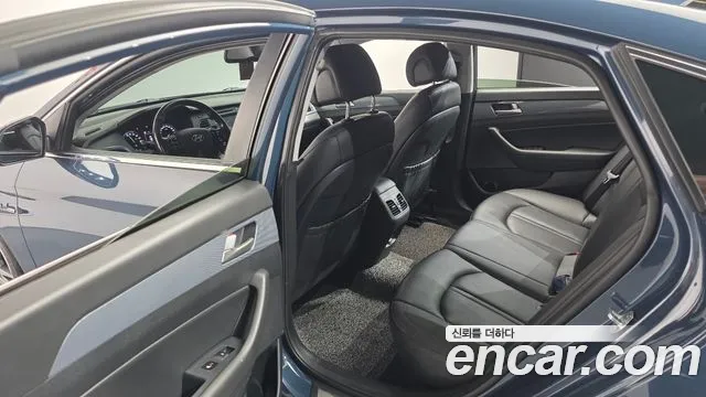 Hyundai Sonata 2016 — фото 17