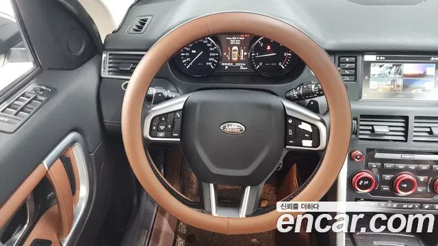 Land Rover Discovery Sport 2016 — фото 13