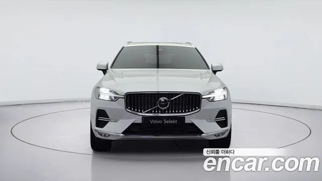 Volvo XC60 2023 — фото 2
