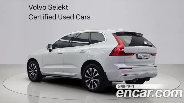 Volvo XC60 2023 — фото 4