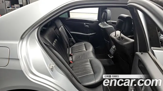 Mercedes-Benz E-Class 2014 — фото 11