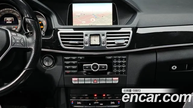 Mercedes-Benz E-Class 2014 — фото 14