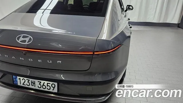 Hyundai Grandeur 2023 — фото 9