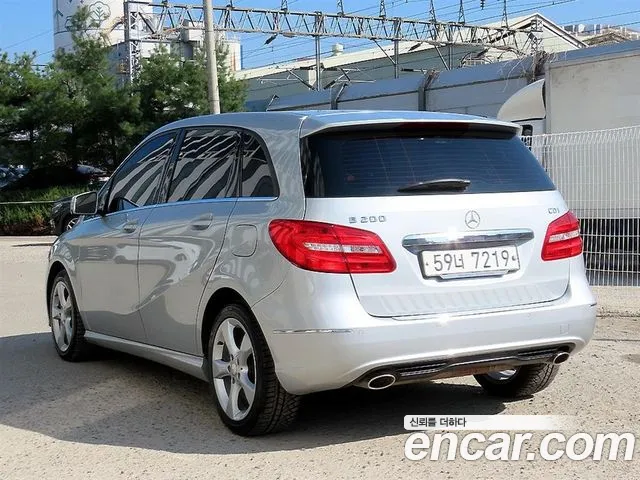 Mercedes-Benz B-Class 2013 — фото 3