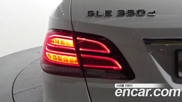 Mercedes-Benz GLE-Class 2018 — фото 9