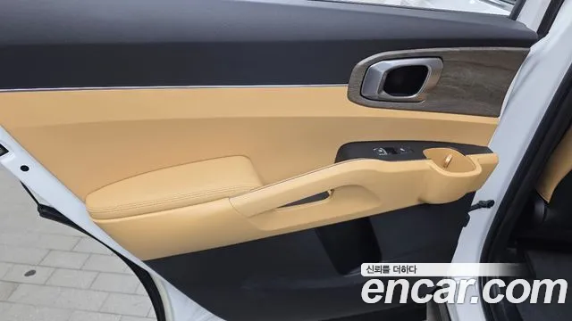 Kia Sorento 2022 — фото 15