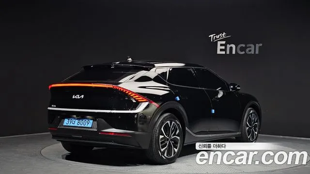 Kia EV6 2022 — фото 2
