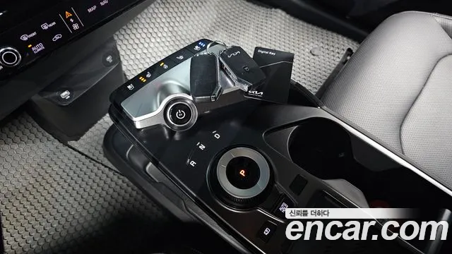 Kia EV6 2022 — фото 12